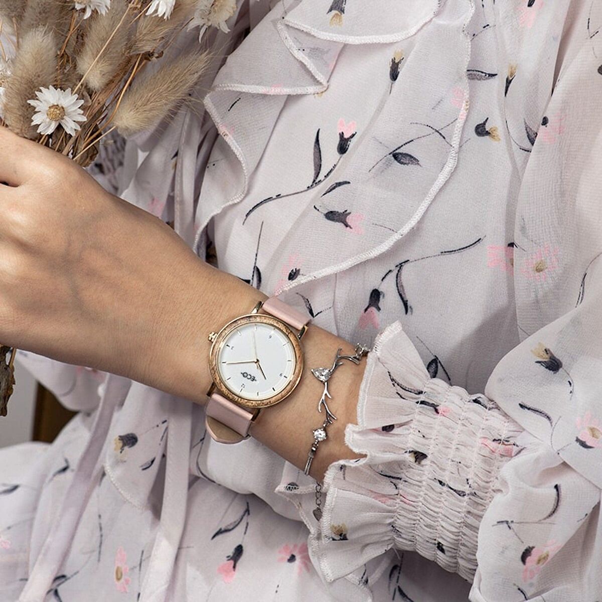 V1H9428C25579199B7052C641E492EDDEF0RP6